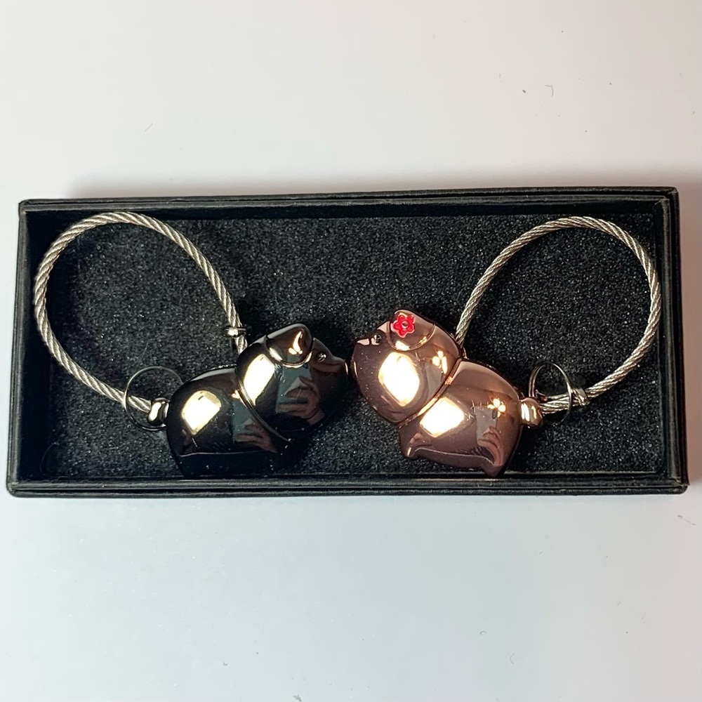 🎒BTS SALE📚 2 Charming Metal Piggies Cord Keychains - Picture 3 of 5